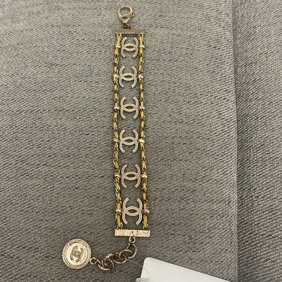 CHANEL - CC Chain Link Gold Tone Leather Bracelet - New w/ Tags - Picture 13 of 16